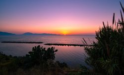 Tramonto a Trappeto sul mare della Sicilia