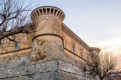 Tramonto al Castello di Alviano, la fortificazione dei Doria Pamphili in Umbria, provincia di Terni