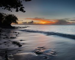 Tramonto sulla costa di Choc Bay a Santa Lucia (Saint Lucia), Caraibi.