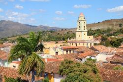 Il vento soffia sulle palme di Trinidad, Cuba - Tra le tante affascinanti città di Cuba, la regina delle Antille, Trinidad è senza dubbio una delle più belle. Una città ...
