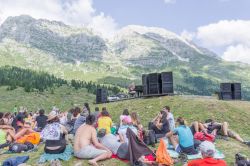 Un concerto sulla Alpi vicino a Chiusaforte in Friuli Venezia Giulia - © LorenzoPeg / Shutterstock.com