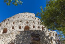 Un edificio nel parco archeologico di Xcaret, Messico - © posztos / Shutterstock.com