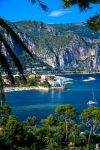 Un grazioso scorcio del paesaggio di Eze-sur-Mer, (Francia). La zona costiera di questo angolo di Costa Azzurra risale ai primi anni del Novecento.

