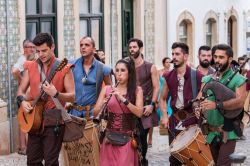 Un momento della fiera medievale di Silves, in Portogallo - © Mauro Rodrigues / Shutterstock.com