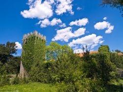 Un monastero fortificato delle Elfaiti in Croazia: siamo a Sipan, non lontano da Dubrovnik in Dalmazia