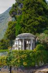 Un padiglione nel giardino di una villa a Moltrasio, lago di Como, Lombardia.




