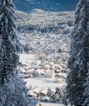 Un paesaggio innevato sulle Alpi nei pressi della città di Flims, Svizzera. Siamo nel Canton Grigioni, nella regione Imboden.



