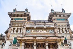 Un palazzo storico delle Terme di Salsomaggiore in Emilia-Romagna - © s74 / Shutterstock.com