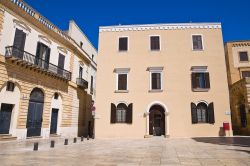 Un palazzo storico nel centro di Brindisi, Puglia. Affacciata sul mare Adriatico, questa cittadina della Pugia vanta testimonianze artistiche e architettoniche di grande importanza.



