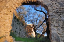 Un pittoresco angolo nella cittadina di Giffoni Valle Piana, Campania. Siamo alle falde del monte Licinici a circa 20 chilometri da Salerno.
