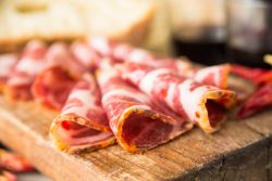 Un prodotto tipico della Basilicata: il capocollo