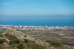 Un tratto del litorale di Beniccasim visto dal Deserto delle Palme, Benicassim, Spagna. Siamo nella provincia di Castellon.



