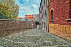 Una antica strada del centro storico di Cesena, Emilia-Romagna
