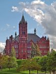 Una bella veduta del Crouse College of Fine Arts  al campus dell'università di Syracuse, New York, USA. Inaugurato nel 1881, è stato progettato dall'architetto Archimedes ...