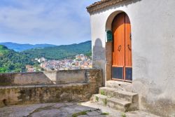 Una casa con cortile panoramico nel centro di ...