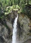 Una cascata nei dintorni di Sankt Leonhard im Pitztal, tra Tiefentalalm ed Eggenstall