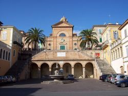 Una chiesa del centro storico di Cupra Marittima, ...