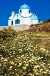 Una chiesetta greco-ortodossa immersa nella natura dell'isola di Lipsi, Dodecaneso.

