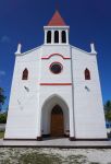 Una chiesetta nel villaggio di Avatoru, atollo di Rangiroa, Tuamotu, Oceano Pacifico. Avatoru è il principale paese dell'atollo: si trova nella parte nord-occidentale.
