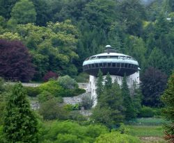 Una costruzione particolare, a forma di Ufo, a San Maurizio d'Opaglio in Piemonte