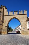 Una delle antiche porte d'ingresso alla città di Baeza, Andalusia, Spagna - © Ammit Jack / Shutterstock.com