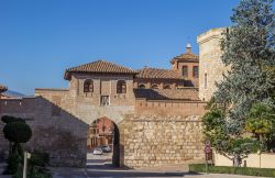 Una delle porte d'ingresso al borgo medievale di Daroca, Spagna.

