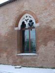 Una finestra gotica della Delizia di Belriguardo a Voghiera di Ferrara