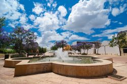 Una fontana nella piazza della città portoghese di Silves, storica capitale dell'Algarve all'epoca dei Mori.



