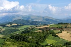 Una foto dell'interno delle Marche fotografate da Camerino, provincia di Macerata