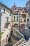 Una graziosa veduta del borgo antico di Soriano ...