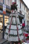 Una lbero di Natale fatto con i salami a Mariano Comense in Lombardia - © Restuccia Giancarlo / Shutterstock.com