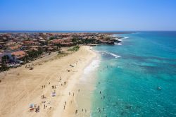 Una meta per trascorrere la Pasqua al caldo: Playa Santa Maria sull'isola di Sal Capo Verde