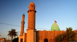 Una moschea a Nassiria in Iraq