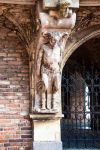 Una scultura della Casa del Diavolo (Duivelshuis) di Arnhem, Olanda: le origini di questo antico monumento cittadino risalgono al lontano XV° secolo. 
