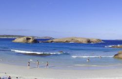 Una spiaggia a Twilight Bay vicino a Esperance, Western Australia - © Korkut Tas, CC BY-SA 3.0, Wikipedia