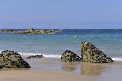 Una spiaggia nei pressi di Plevenon sulla penisola di Cap Frehel: siamo nel dipartimento Cotes of Armor in Bretagna, nord-ovest della Francia
