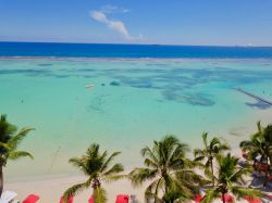 Una splendida spiaggia caraibica a Boca Chica, Repubblica Dominicana. Questa località si trova sulla costa meridionale del paese.
