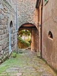 Una stradina nel centro storico di Arcidosso, provincia di Grosseto, Toscana