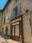 Una tipica panetteria pasticceria nel vecchio centro di Cluny, Francia - © fotoliza / Shutterstock.com