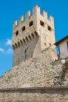 Una torre merlata nella città medievale di Montefalco, Umbria - © Buffy1982 / Shutterstock.com