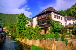 Una tradizionale casa bosniaca in stile ottomano a Travnik, Bosnia e Erzegovina.

