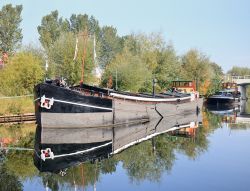 Una vecchia nave adibita a museo marittimo a cielo aperto al porto di Pius, Tilburg (Olanda) - © TonyV3112 / Shutterstock.com