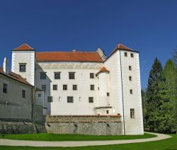 Una veduta del Castello di Telc, Repubblica Ceca. Questo complesso rinascimentale è una delle bellezze architettoniche del rinascimento moravo.





