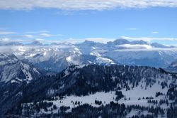 Una veduta del Rigi Kulm, la vetta più alta del Monte Rigi, Vitznau, Svizzera. Da qui si ha una vista mozzafiato sul lago di Lucerna e sulle Alpi - © chayakorn.t / Shutterstock.com ...