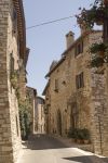 Una via tipica del borgo di Corciano - © Claudio Giovanni Colombo / Shutterstock.com