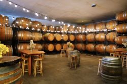 Una Wine Testing Room a Santa Barbara in California