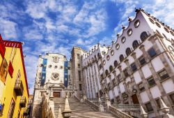 Università di Guanajuato, Messico: l'ingresso con l'imponente scalinata - © Bill Perry / Shutterstock.com