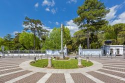 Uno degli stabilimenti termali di Telese Terme in Campania. - © Francesca Sciarra / Shutterstock.com