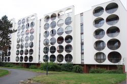 Uno dei palazzi anni '70 di George Maillols a Rennes (Francia).