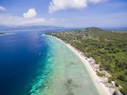 Uno scorcio dall'alto di Gili Trawangan, isola dell'arcipelago Gili (Indonesia). Si trova a nord ovest della costa di Lombok.
